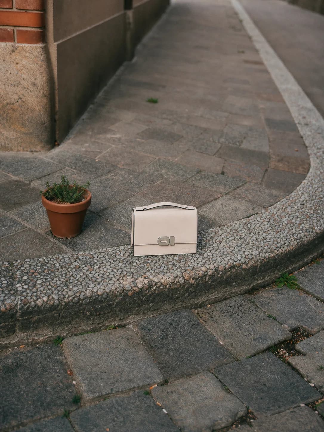 OBJECTS IN TRANSIT — IVORY ARCHITECTURE — 3