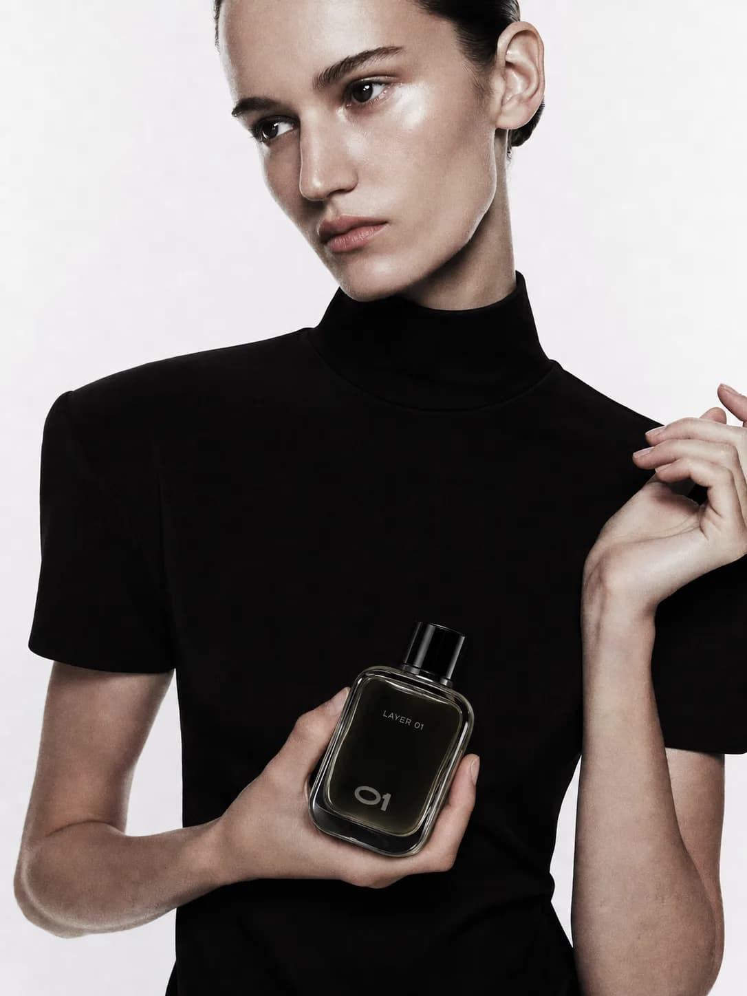 SCENT OBJECTS — SKIN CONTACT — 1